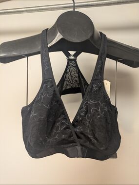 44B Black Lace Racer back Wireless Front Close V to Plunge Bralette Leading Lady